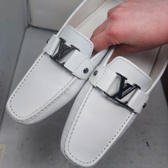 Louis Vuitton White LV Leather Driver Shoe - Picture 6 of 12